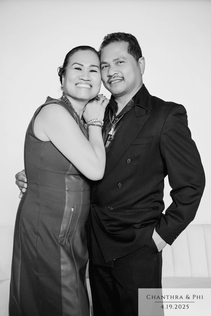 Wedding guest portrait on the Portrait Lounge sofa set at Chanthra and Phi's wedding (black and white)