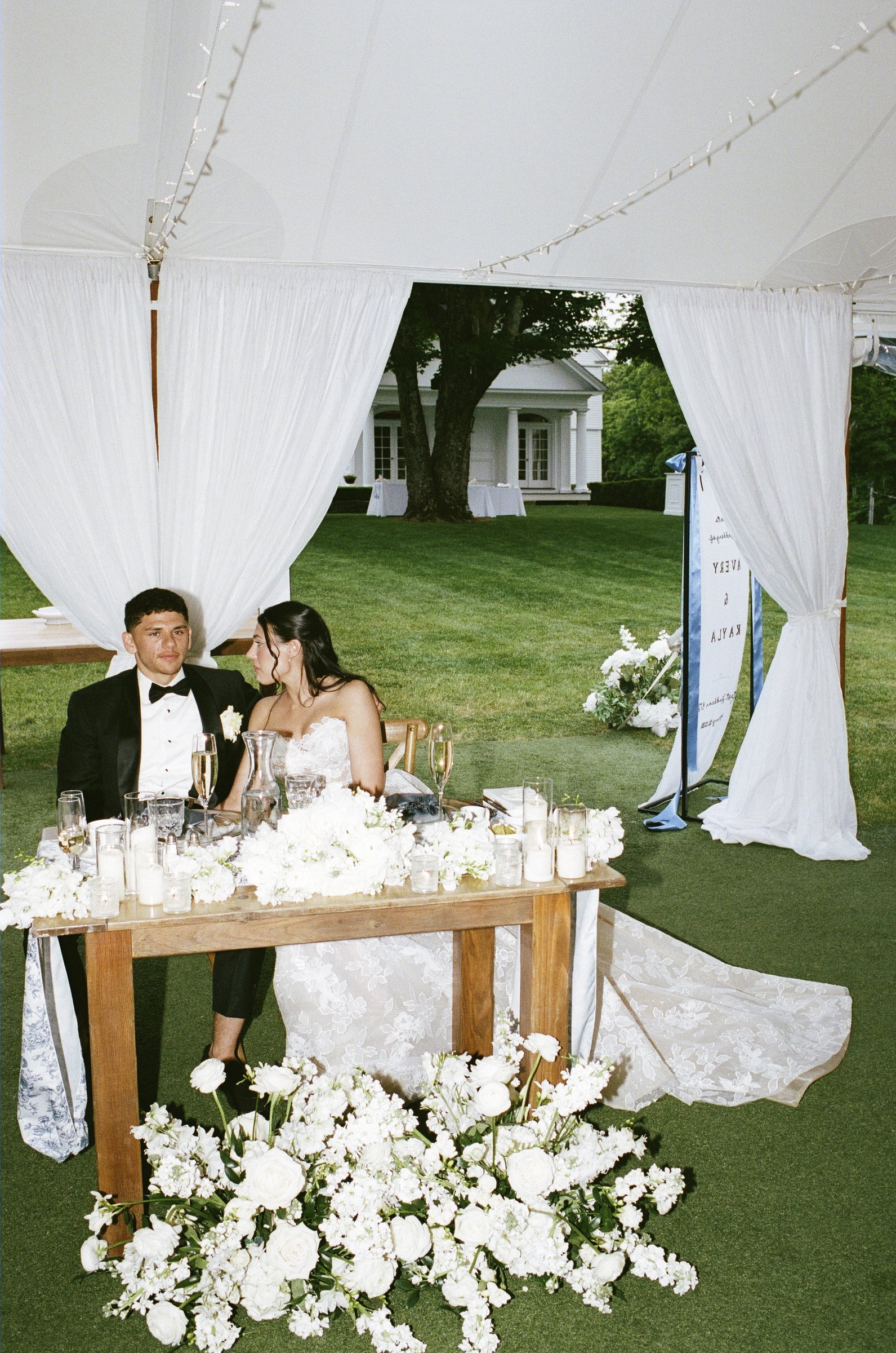 The sweetheart table under the tent